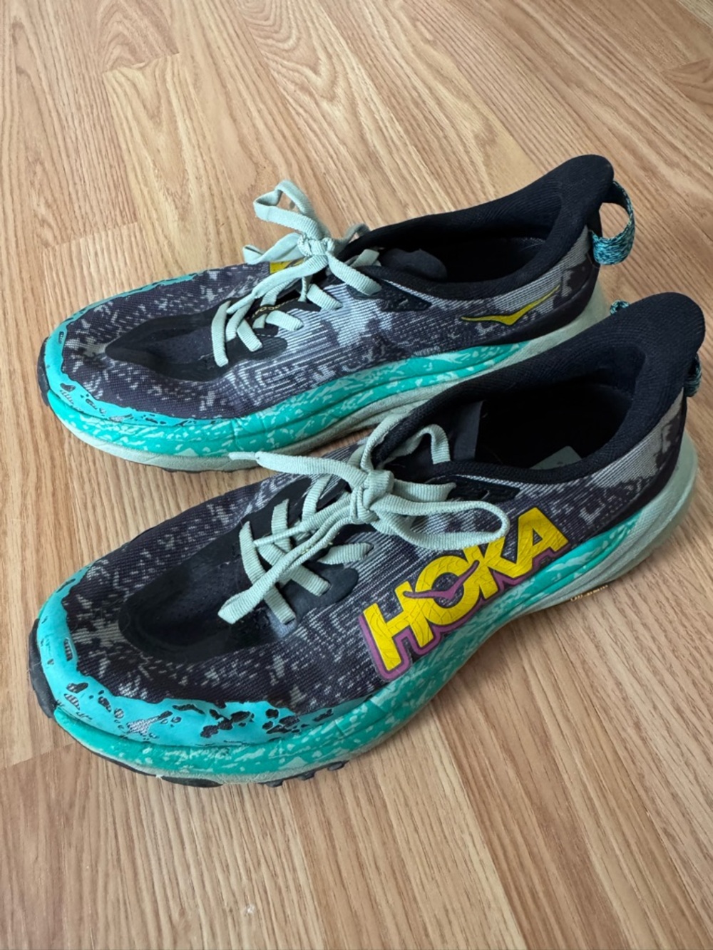 Hoka Speedgoat 6 Trail Running Shoes